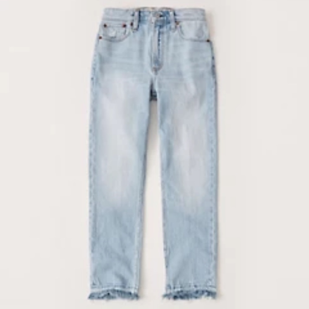 NWOT Abercrombie & Fitch High Rise Frayed Ankle Mom Jeans Light Wash